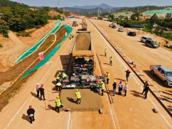 鹤岗高速公路